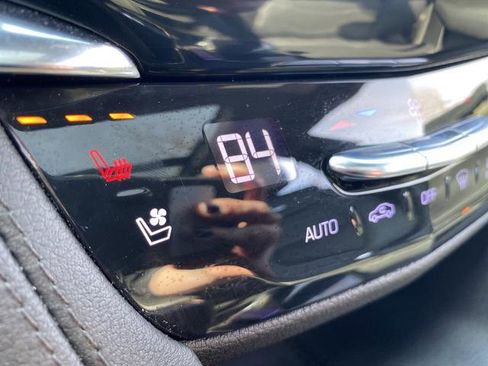 Used 2021 Cadillac XT6 Premium Luxury w/ Platinum Package image 8