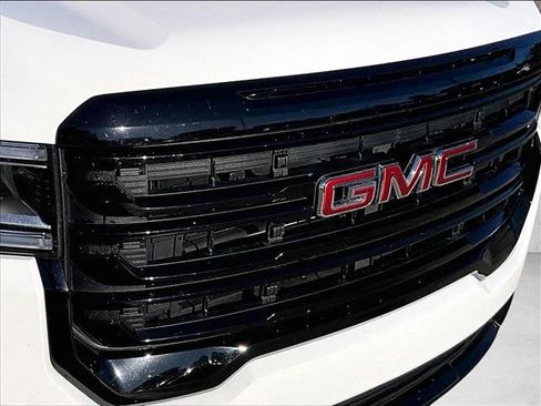 Certified 2023 GMC Acadia SLT w/ Elevation Edition image 27