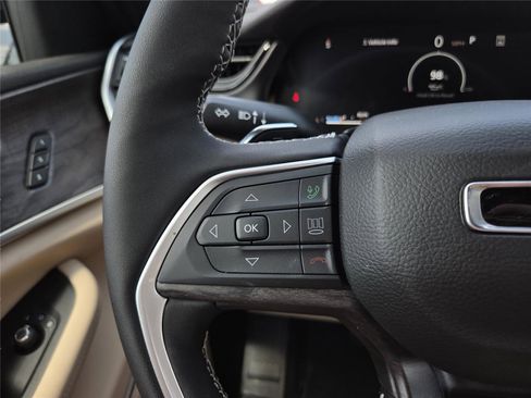 New 2026 Jeep Grand Cherokee Limited image 28