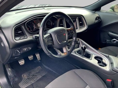 Used 2019 Dodge Challenger R/T RWD image 15