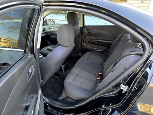 Used 2012 Chevrolet Sonic LT image 10