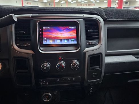 Used 2018 RAM 2500 Tradesman w/ Chrome Appearance Group AWD/4WD image 9
