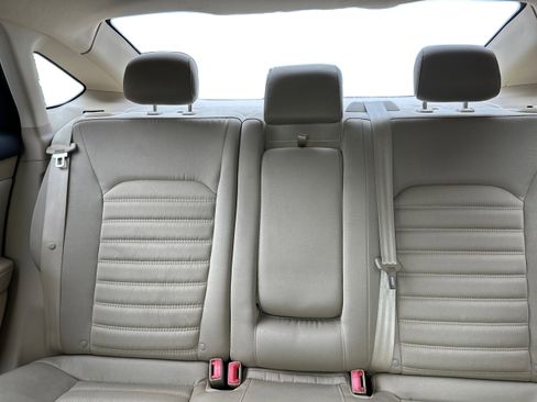 Used 2015 Ford Fusion SE FWD image 13