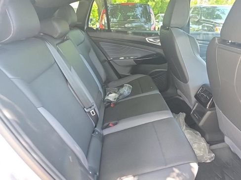 Used 2023 Volkswagen ID.4 S RWD image 10