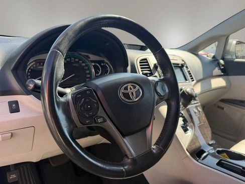 Used 2013 Toyota Venza XLE w/ XLE Premium Pkg FWD image 11