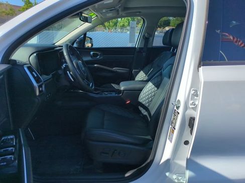 Certified 2023 Kia Sorento SX AWD/4WD image 15