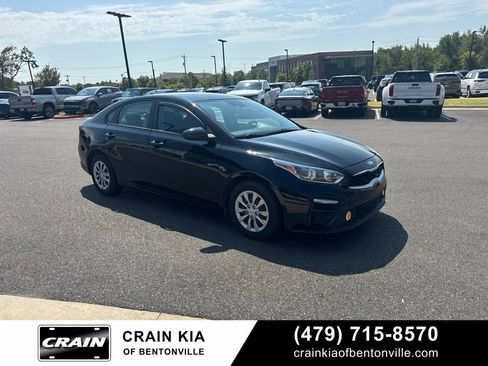 Certified 2021 Kia Forte Sedan FWD image 2