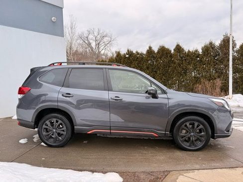 Used 2023 Subaru Forester Sport image 2