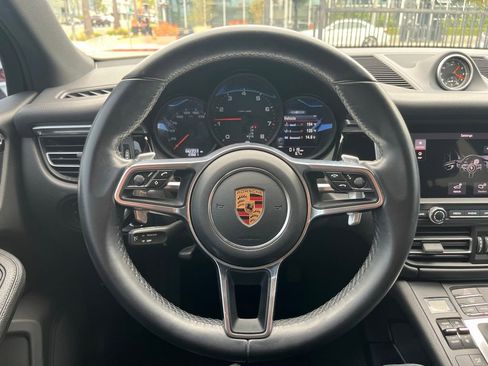 Used 2019 Porsche Macan image 20