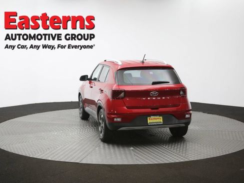 Used 2023 Hyundai Venue Limited image 66