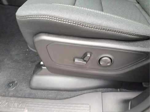 New 2026 RAM 1500 Big Horn AWD/4WD image 13