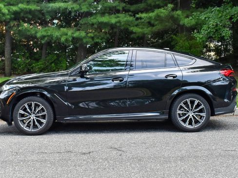 Used 2026 BMW X6 xDrive40i AWD/4WD image 3