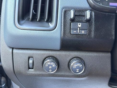 Used 2021 Chevrolet Colorado Z71 w/ Safety Package AWD/4WD image 26