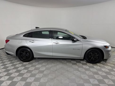Used 2016 Chevrolet Malibu LS image 4