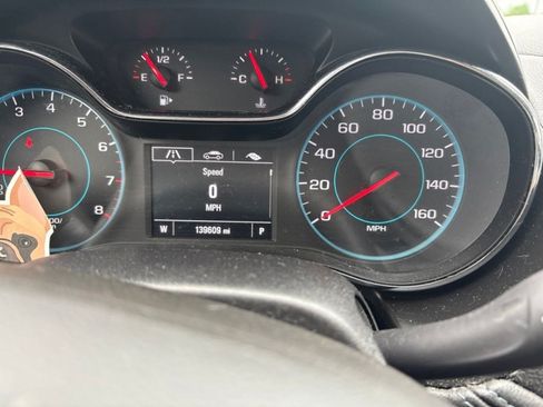 Used 2016 Chevrolet Cruze Premier FWD image 9