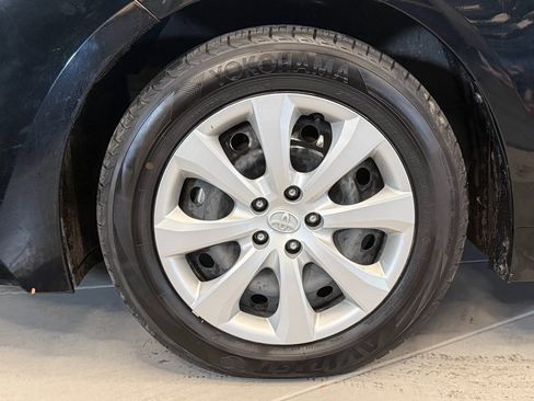 Used 2024 Toyota Corolla LE image 23