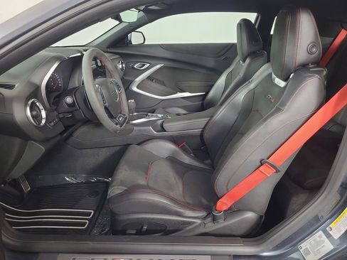 Used 2019 Chevrolet Camaro ZL1 image 16