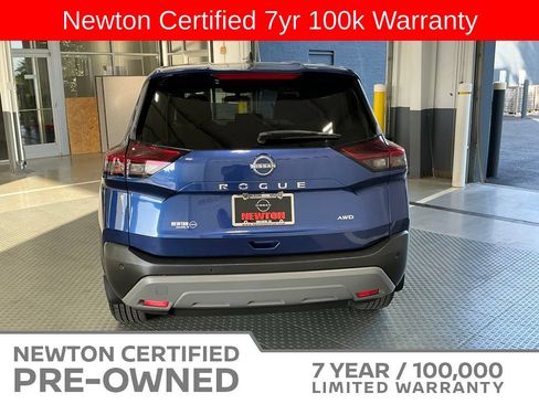 Used 2023 Nissan Rogue S AWD/4WD image 5