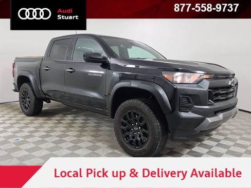 Used 2024 Chevrolet Colorado Trail Boss w/ Technology Package AWD/4WD image 1