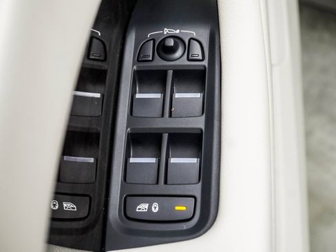 Used 2020 Jaguar I-PACE S image 39