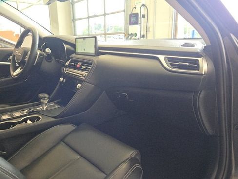 Used 2026 Genesis G70 2.5T AWD/4WD image 4