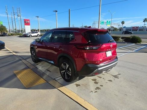 Used 2023 Nissan Rogue SL w/ SL Premium Package image 7