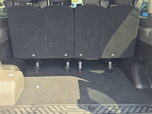 Used 2023 Ford Transit 350 XLT image 10