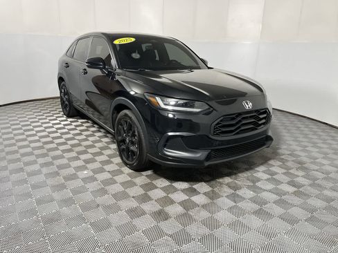 Used 2025 Honda HR-V Sport image 2