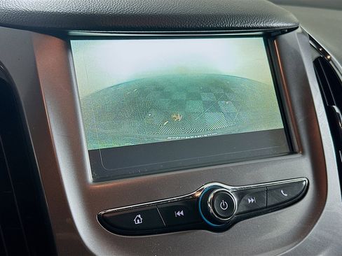 Used 2018 Chevrolet Cruze LT w/ Convenience Package image 21