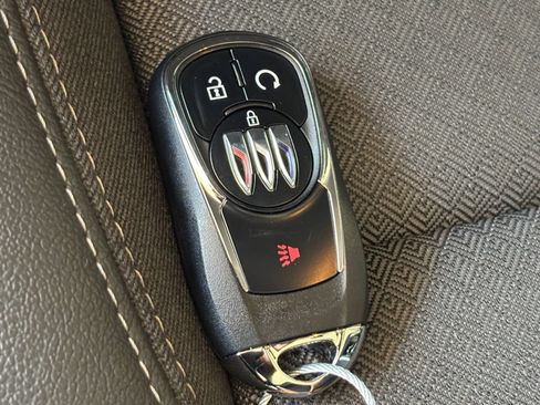 Used 2025 Buick Encore GX Preferred FWD image 23