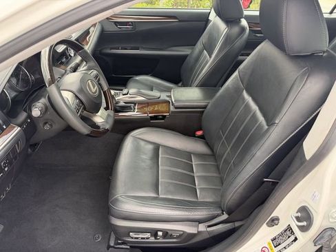 Used 2018 Lexus ES 350 w/ Luxury Package w/Wood Trim FWD image 20