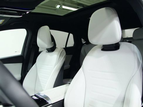 Certified 2026 Mercedes-Benz GLC 300 4MATIC image 7