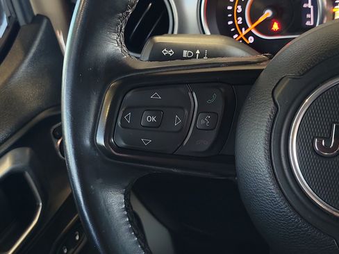 Certified 2022 Jeep Wrangler Sport AWD/4WD image 21
