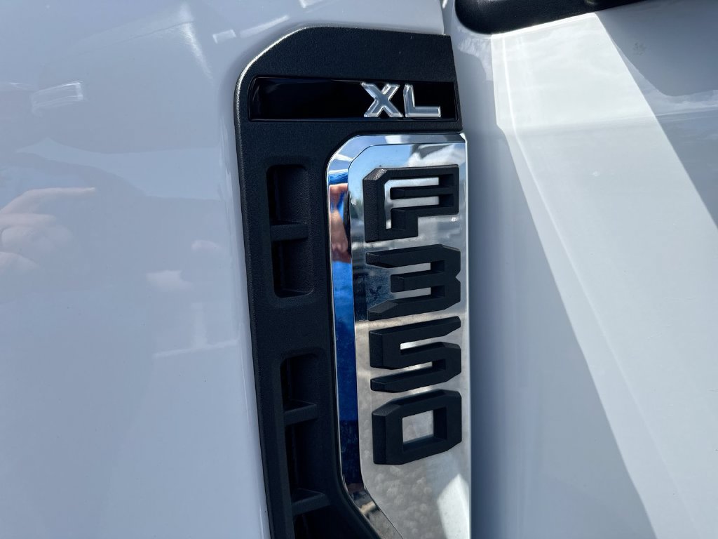 Used 2023 Ford F350 XL AWD/4WD image 25