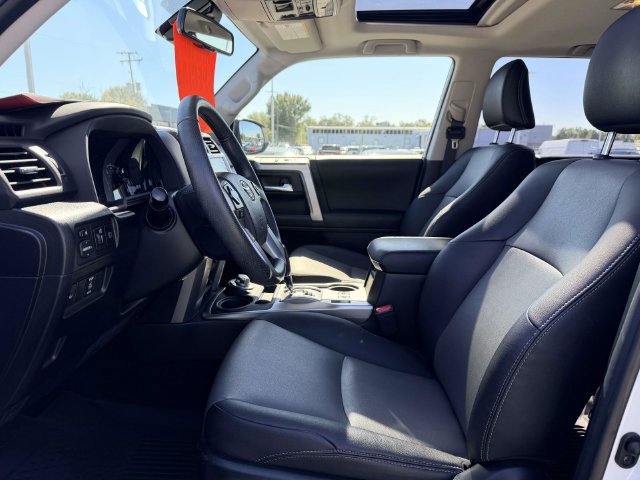 Used 2021 Toyota 4Runner SR5 Premium w/ Moonroof Package AWD/4WD image 16