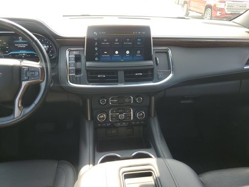 Used 2022 Chevrolet Tahoe High Country AWD/4WD image 10