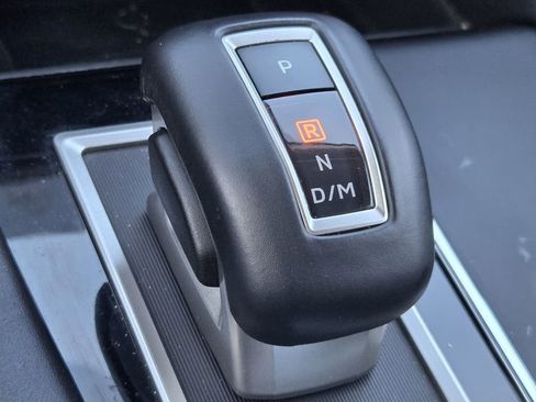 Used 2024 Mitsubishi Outlander SE image 33