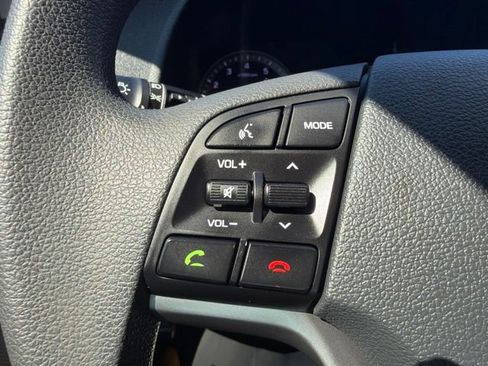 Used 2018 Hyundai Tucson SEL AWD/4WD image 16