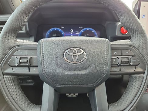 Used 2024 Toyota Tacoma TRD Pro AWD/4WD image 24