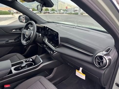 New 2026 Chevrolet Equinox LT AWD/4WD image 19