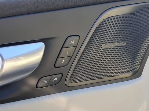 New 2026 Volvo XC60 T8 Ultra w/ Protection Package Premier image 11