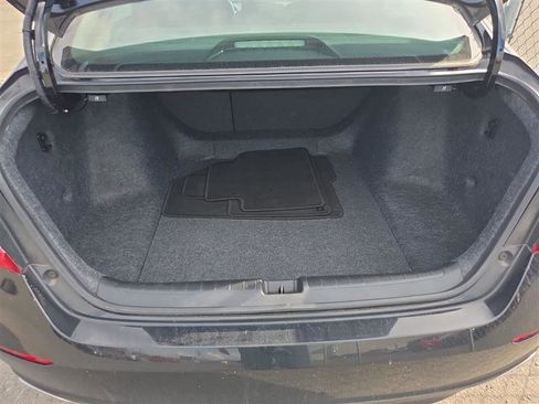 Used 2022 Honda Accord Sport image 10