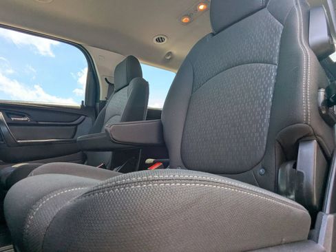 Used 2016 GMC Acadia SLE FWD image 12