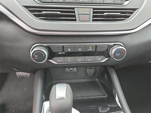 New 2025 Nissan Altima 2.5 SR image 27