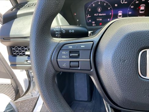Used 2023 Honda Accord EX image 18