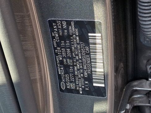 Certified 2025 Hyundai Elantra Sport FWD image 27