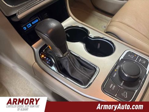 Used 2016 Jeep Grand Cherokee Overland image 21