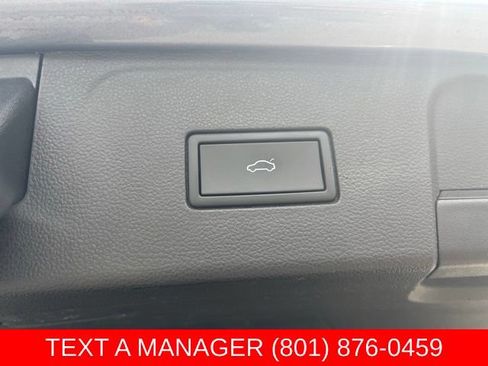Used 2024 Volkswagen Atlas SE AWD/4WD image 13