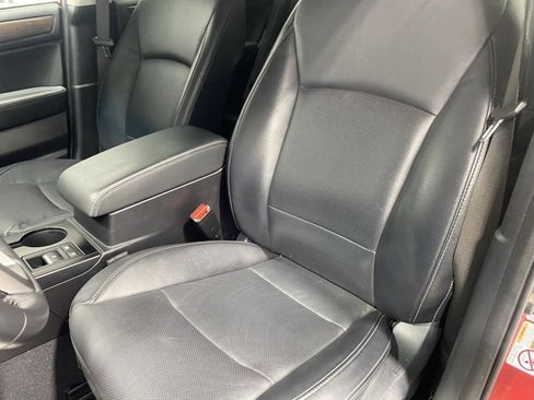Used 2017 Subaru Outback 3.6R Limited image 13