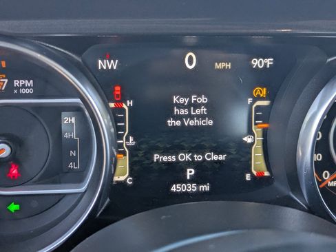 Used 2022 Jeep Gladiator Sport AWD/4WD image 28